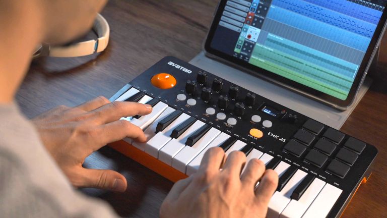 Avatar EMK-25 Midi- Bluetooth Cubase